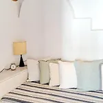 Lemonia House