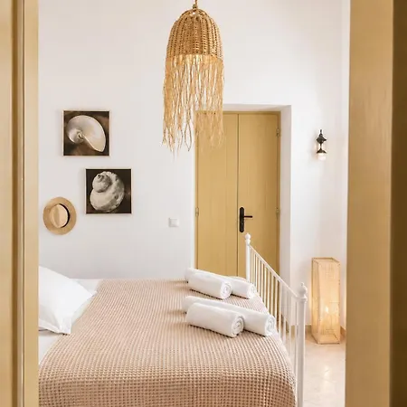 Lemonia House Vivlos